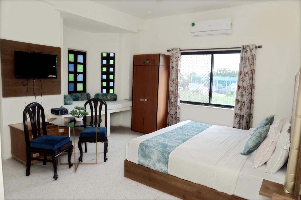 Hotel Tree Of Heaven Udaipur Exterior foto